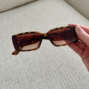 Tortoise Shell Rectangular Sunglasses